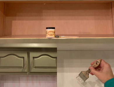 paint for inside cabinets